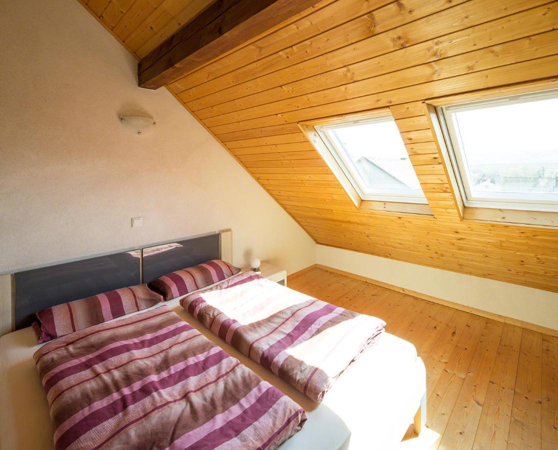 Ferienwohnung Sauvignon Blanc Weingut Zur Burg Klusserath Екстериор снимка